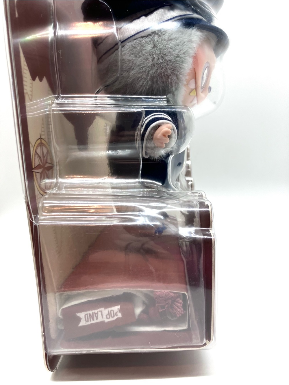 LABUBU CAPTAIN Pop Mart POP LAND EXCLUSIVE The Monsters De Vliegende Authentic - Picture 5 of 9